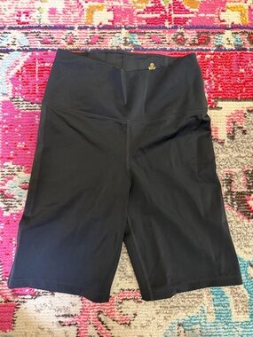 Betty Designs High-Waist Black Bike Run Shorts 8" inseam Size Large